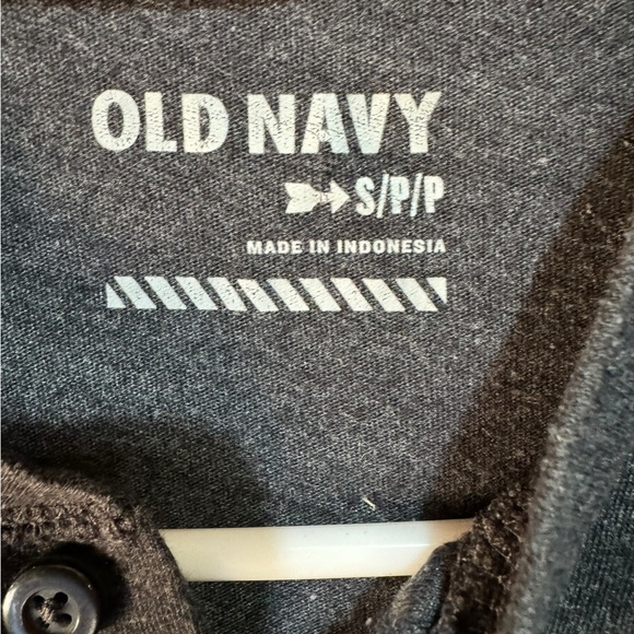 🦩5/$30🦩 Old Navy Dark Grey Long Sleeve - Picture 3 of 4